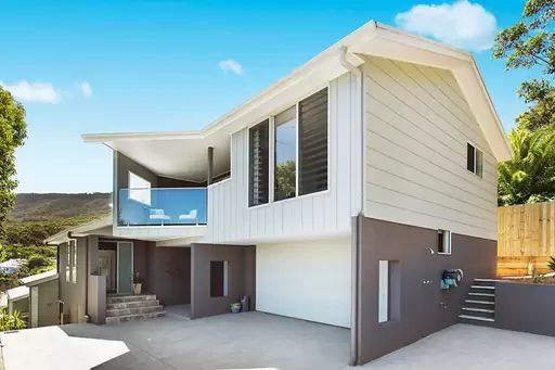 24a Mountain Road, Austinmer Sold by Laurence Morgan Real Estate
