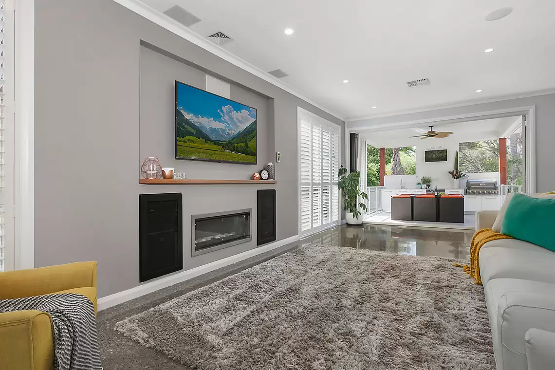395 Lawrence Hargrave Drive, Thirroul Sold by Laurence Morgan Real Estate - image 3