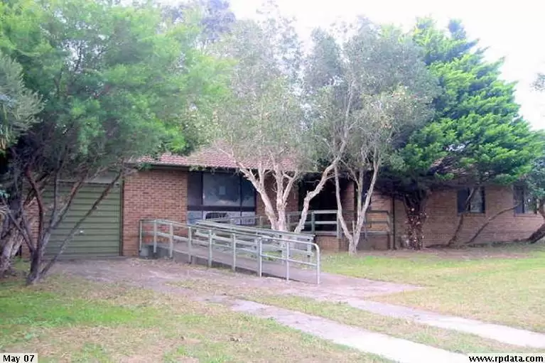 4 Margaret Street, Balgownie Sold by Laurence Morgan Real Estate - image 1