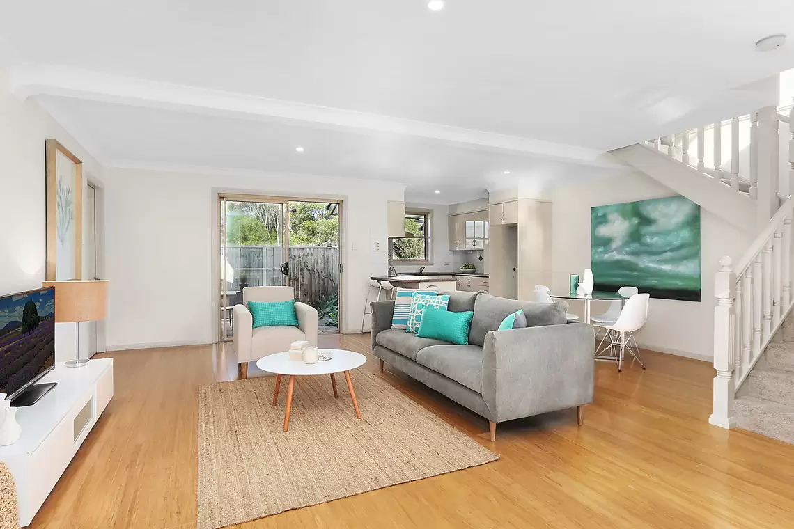 8/204-206 Princes Highway, Bulli Sold by Laurence Morgan Real Estate - image 3