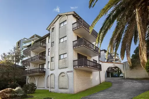 2/32 Gipps Street, Wollongong Sold by Laurence Morgan Real Estate