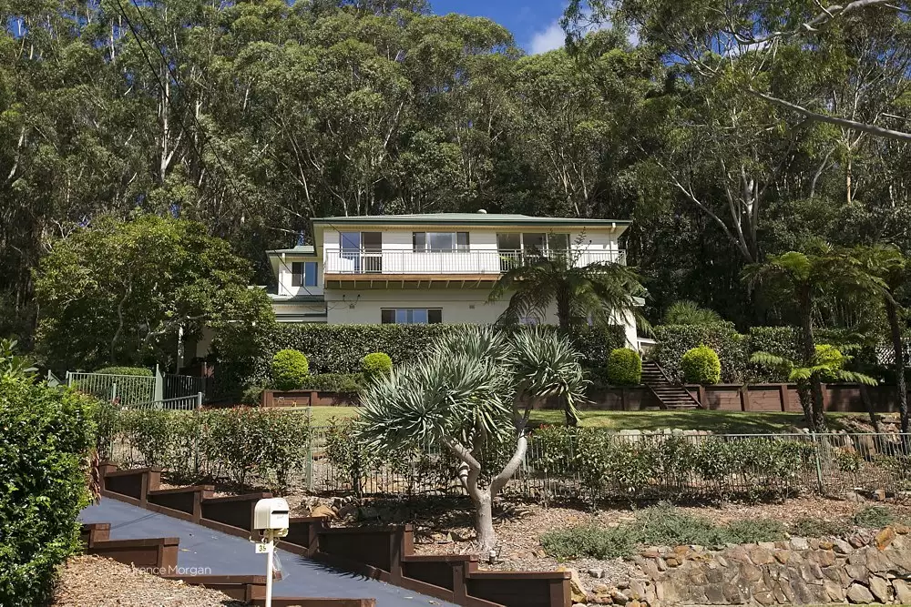 39 Corrie Road, Woonona Sold by Laurence Morgan Real Estate - image 1