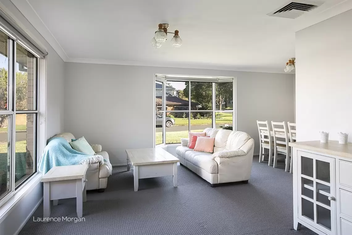 45 Kathleen Crescent, Woonona Sold by Laurence Morgan Real Estate - image 2