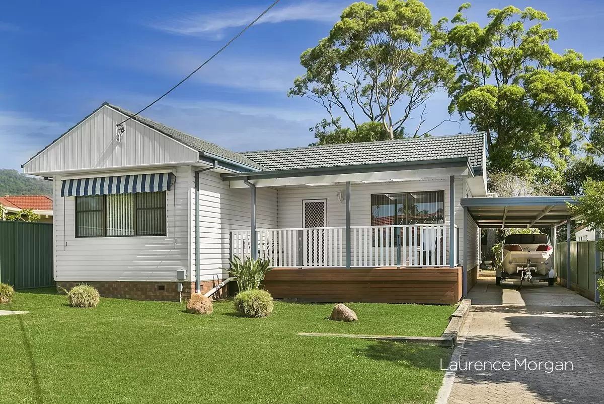 28 Williams Crescent, Russell Vale Sold by Laurence Morgan Real Estate - image 1