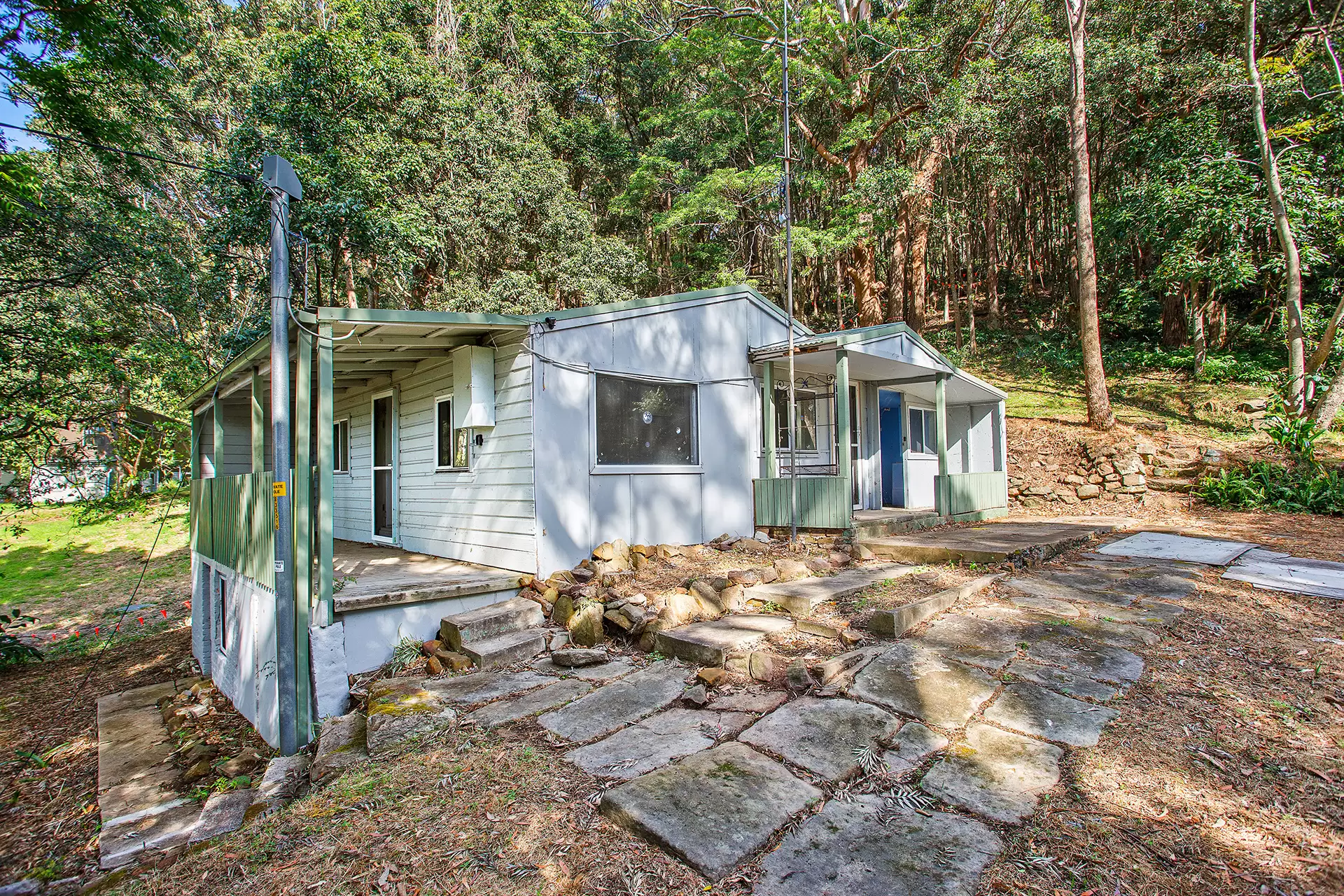 6 Cokeworks Road, Coledale Sold by Laurence Morgan Real Estate - image 1