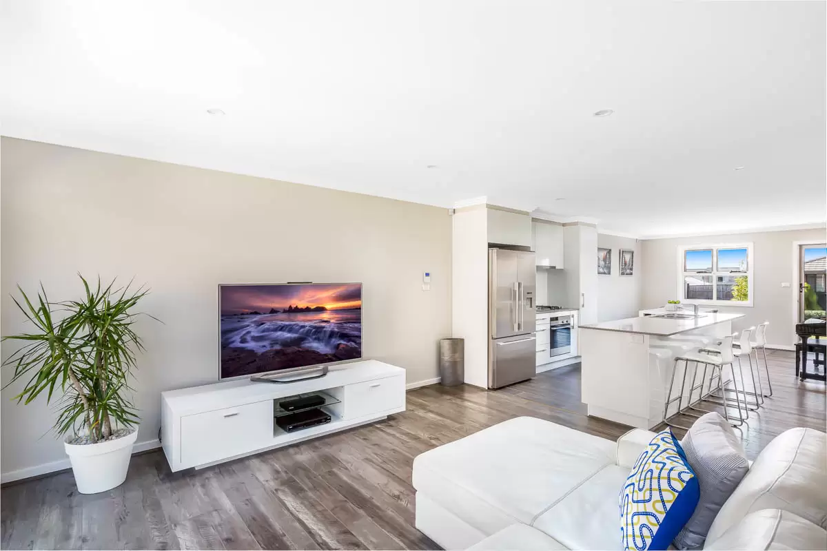 68 Wallbank Way, Bulli Sold by Laurence Morgan Real Estate - image 2