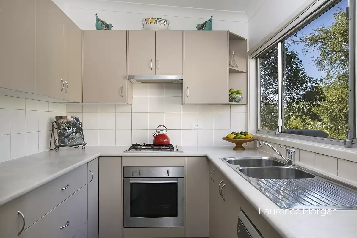 12 Wrexham Road, Thirroul Sold by Laurence Morgan Real Estate - image 3