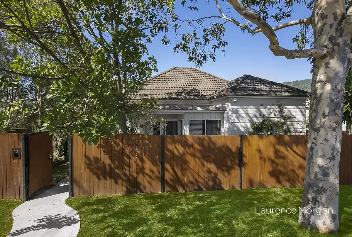 12 Wrexham Road, Thirroul Sold by Laurence Morgan Real Estate - image 1