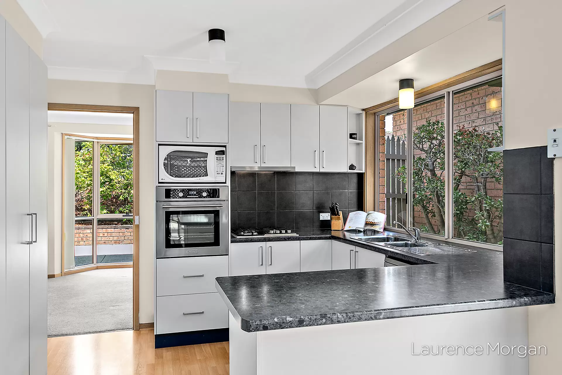 4 Throsby Avenue, Horsley Sold by Laurence Morgan Real Estate - image 3