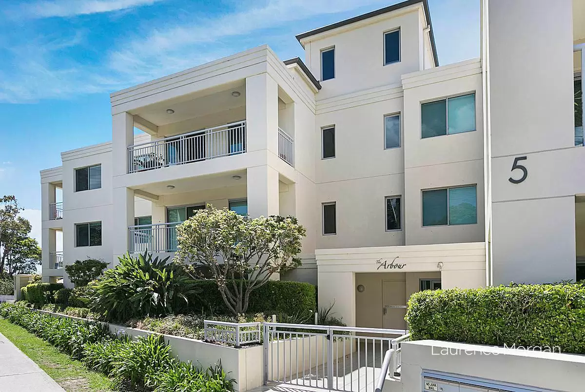 3/5 Station Street, Thirroul Sold by Laurence Morgan Real Estate - image 1