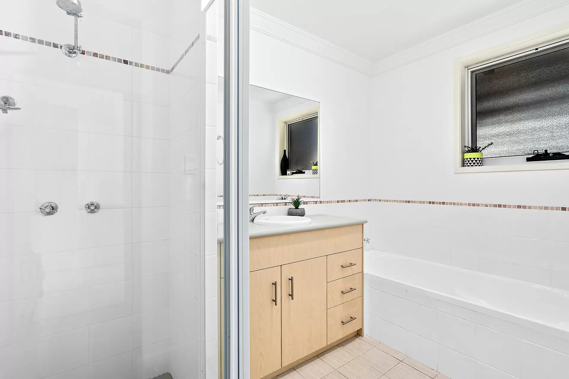 44 Forestview Way, Woonona Sold by Laurence Morgan Real Estate - image 8