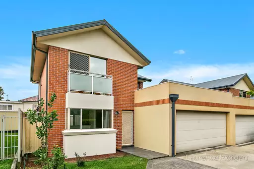 2/35 Russell Street, Balgownie Sold by Laurence Morgan Real Estate
