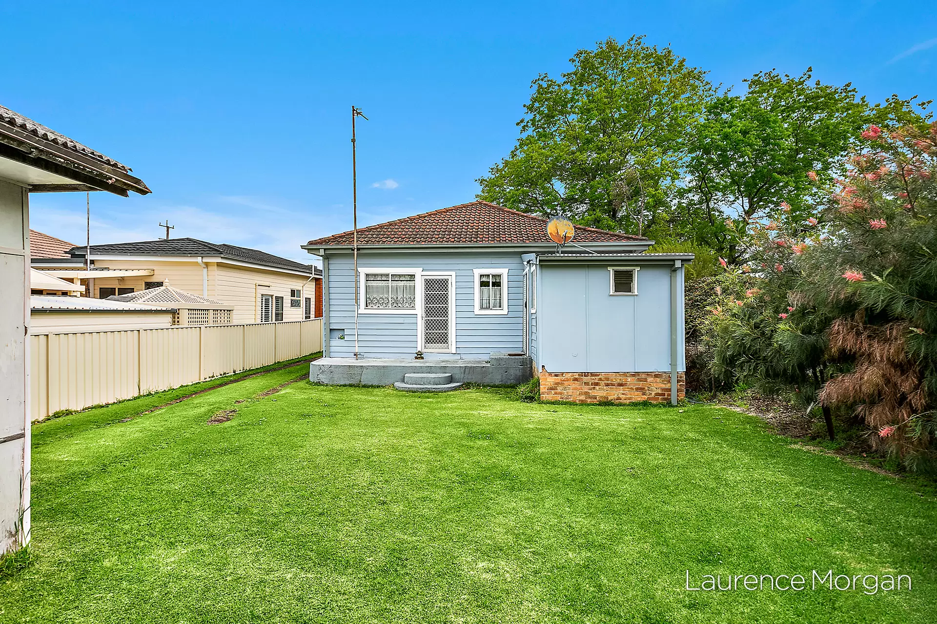 8 Organs Road, Bulli Sold by Laurence Morgan Real Estate - image 2