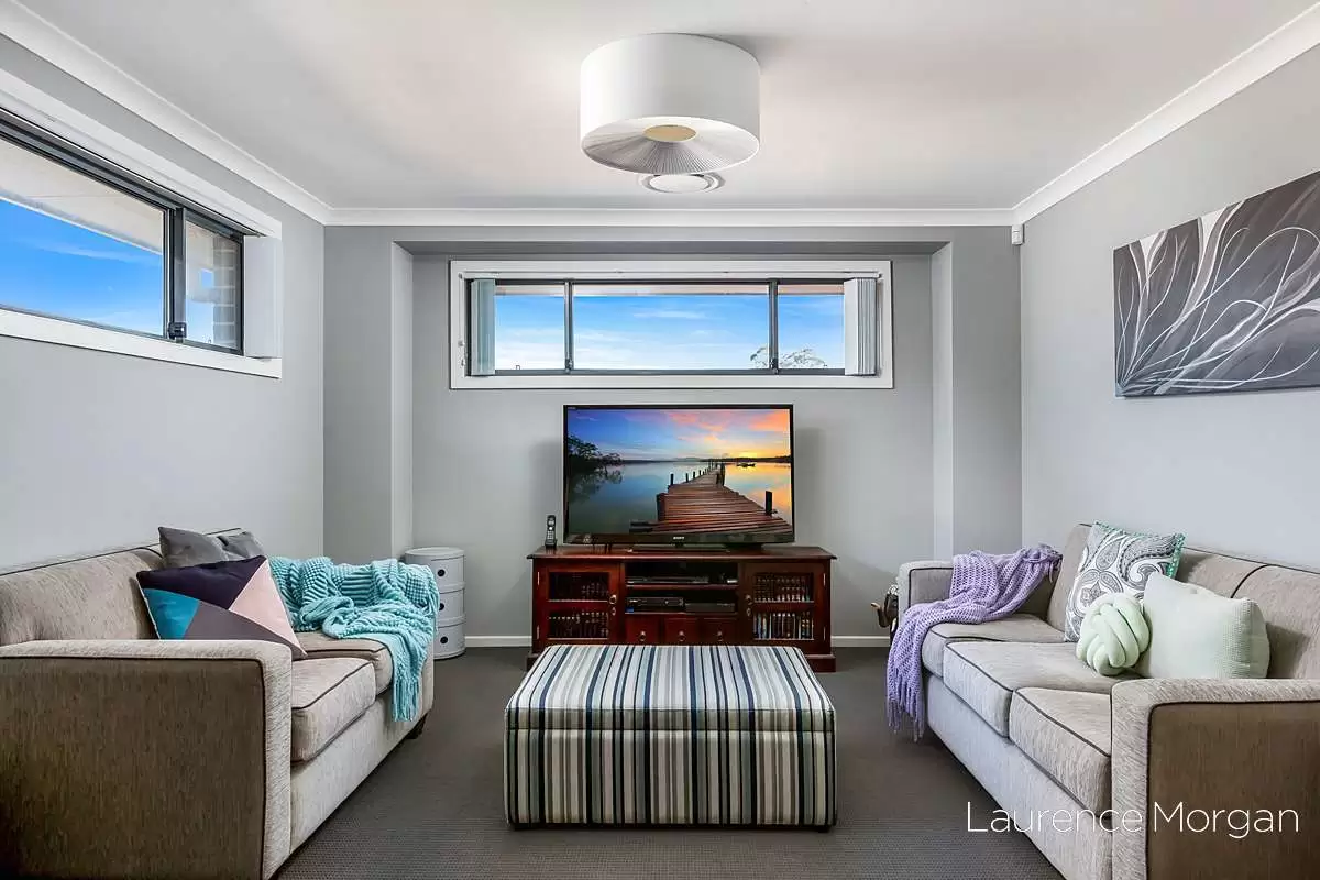 6 Brooks Terrace, Kanahooka Sold by Laurence Morgan Real Estate - image 4