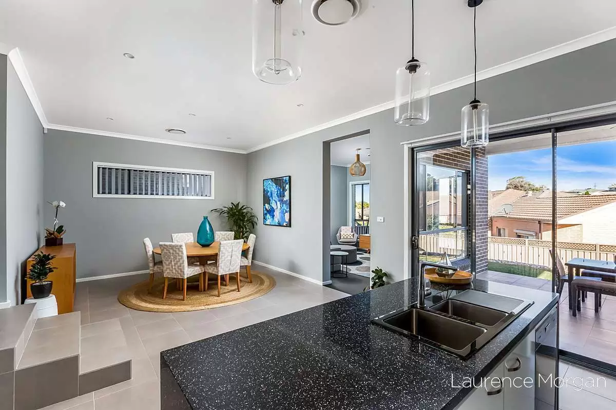 6 Brooks Terrace, Kanahooka Sold by Laurence Morgan Real Estate - image 3