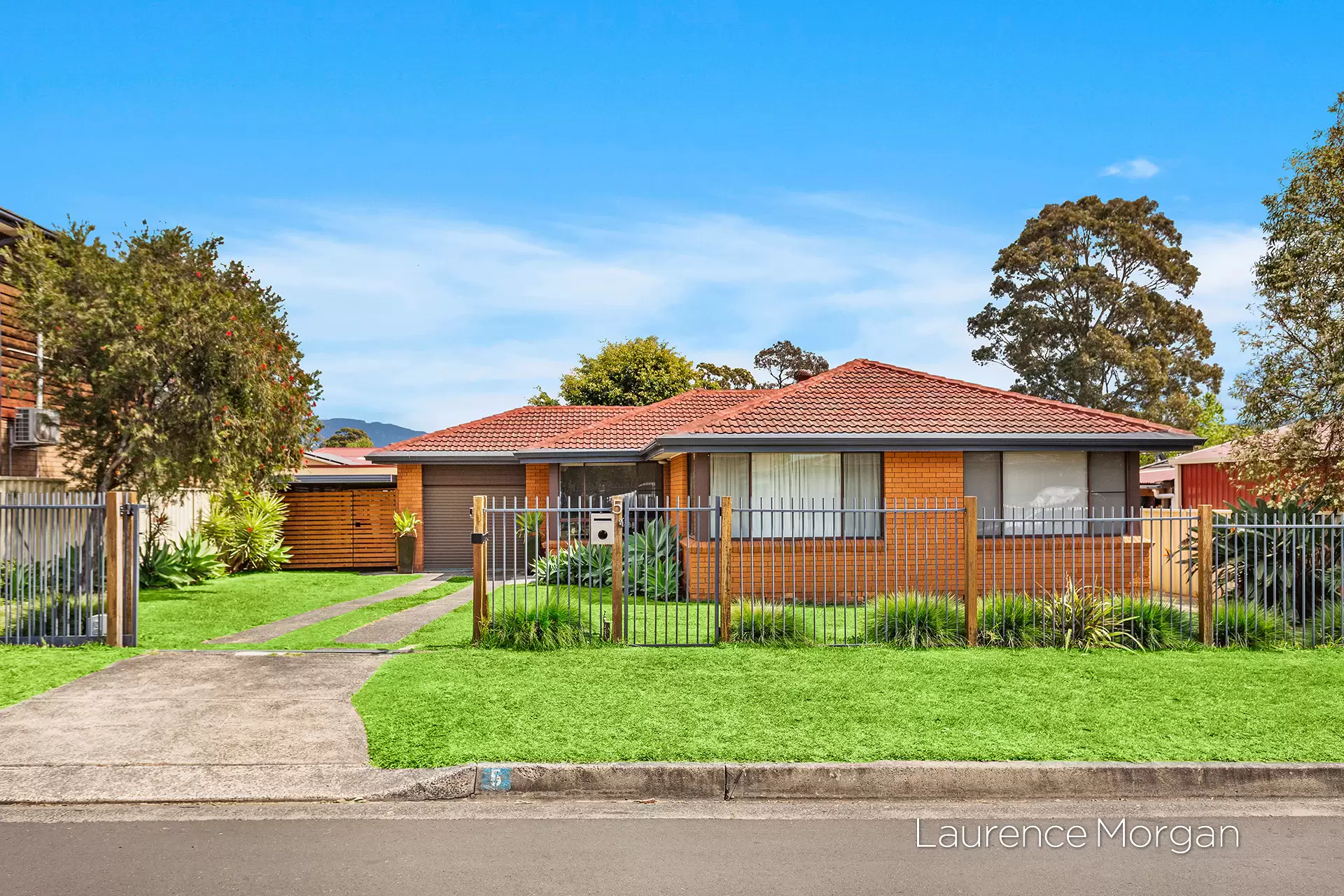 5 Fir Crescent, Albion Park Rail Sold by Laurence Morgan Real Estate - image 1