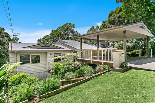 33 Ashley Avenue, Farmborough Heights Sold by Laurence Morgan Real Estate
