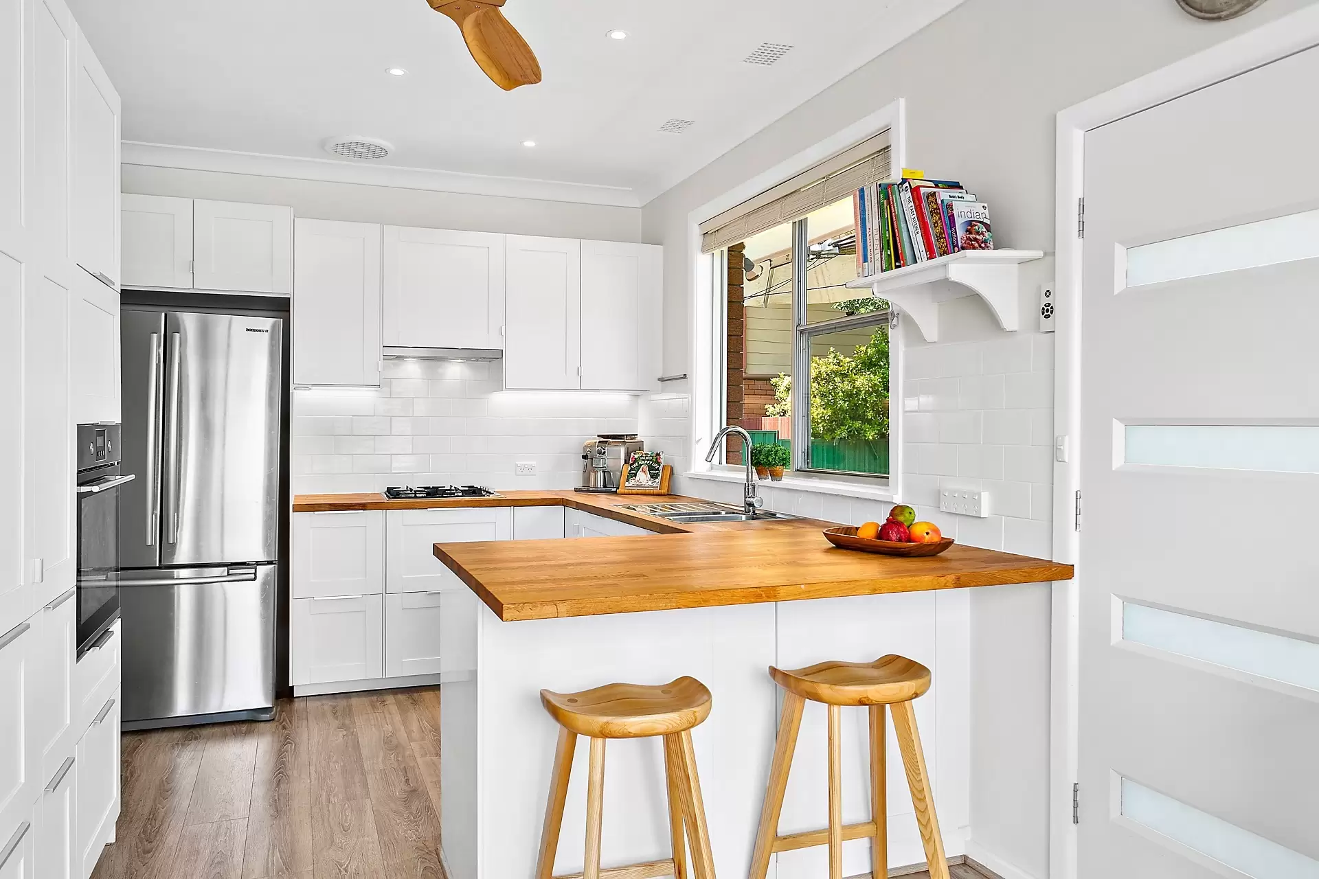 42 Beacon Avenue, Bulli Sold by Laurence Morgan Real Estate - image 3