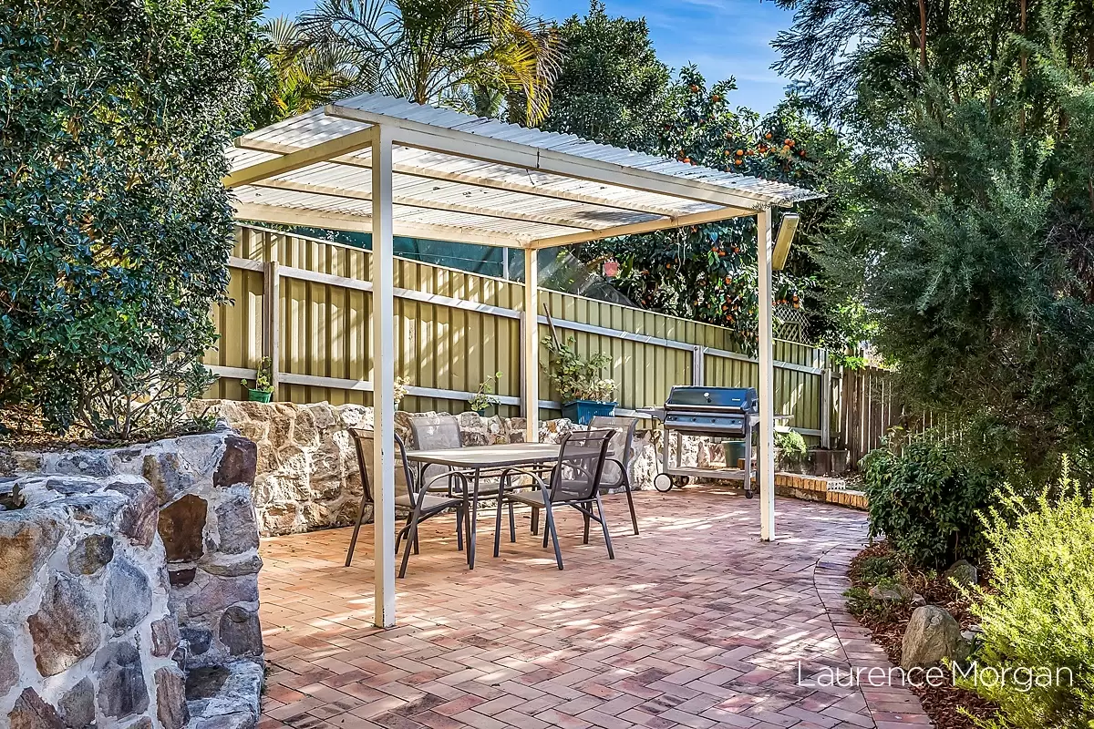 16 Beverley Avenue, Unanderra Sold by Laurence Morgan Real Estate - image 3