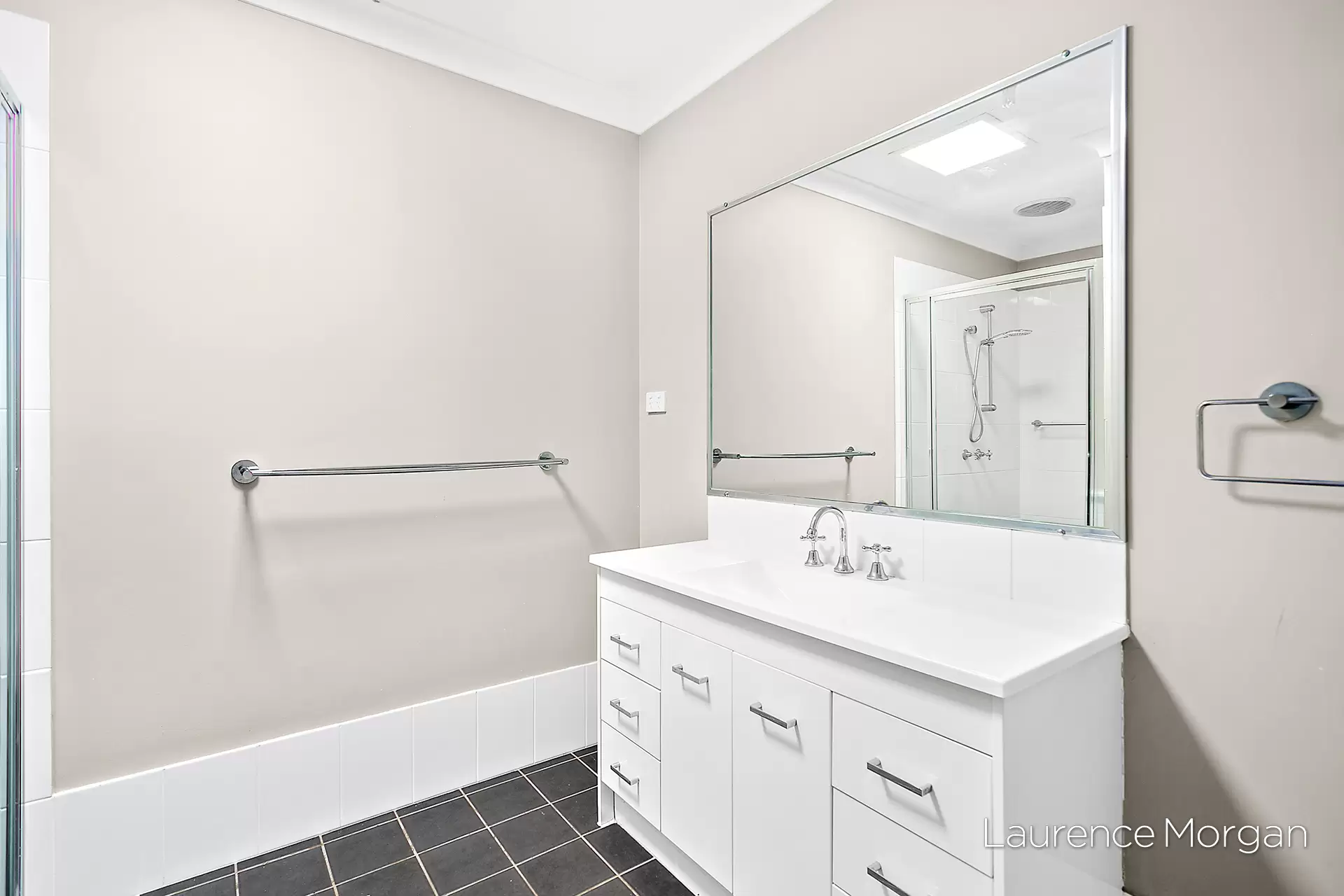 27 Flame Tree Circuit, Woonona Sold by Laurence Morgan Real Estate - image 5