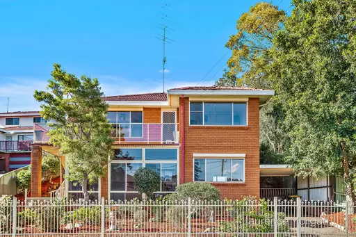 149 Lakeview Parade, Primbee Sold by Laurence Morgan Real Estate