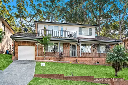87 Popes Road, Woonona Sold by Laurence Morgan Real Estate