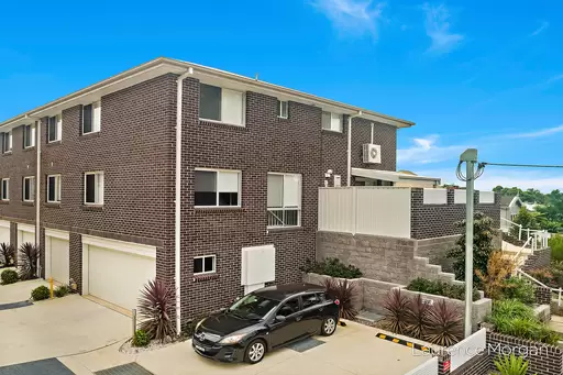 15/13 Popes Road, Woonona Sold by Laurence Morgan Real Estate
