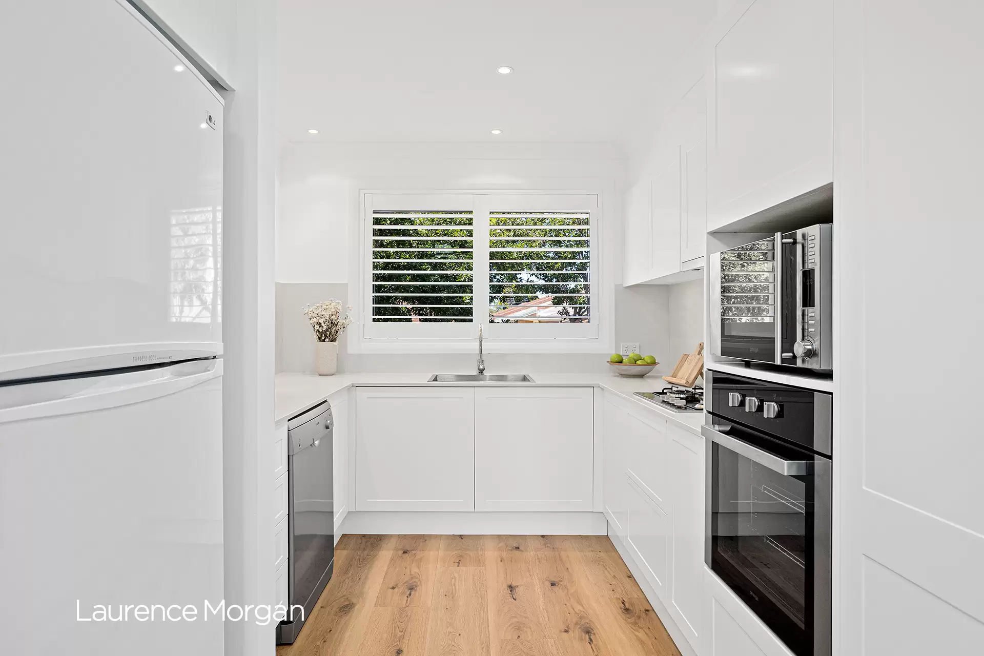8 Corkwood Circuit, Woonona Sold by Laurence Morgan Real Estate - image 2