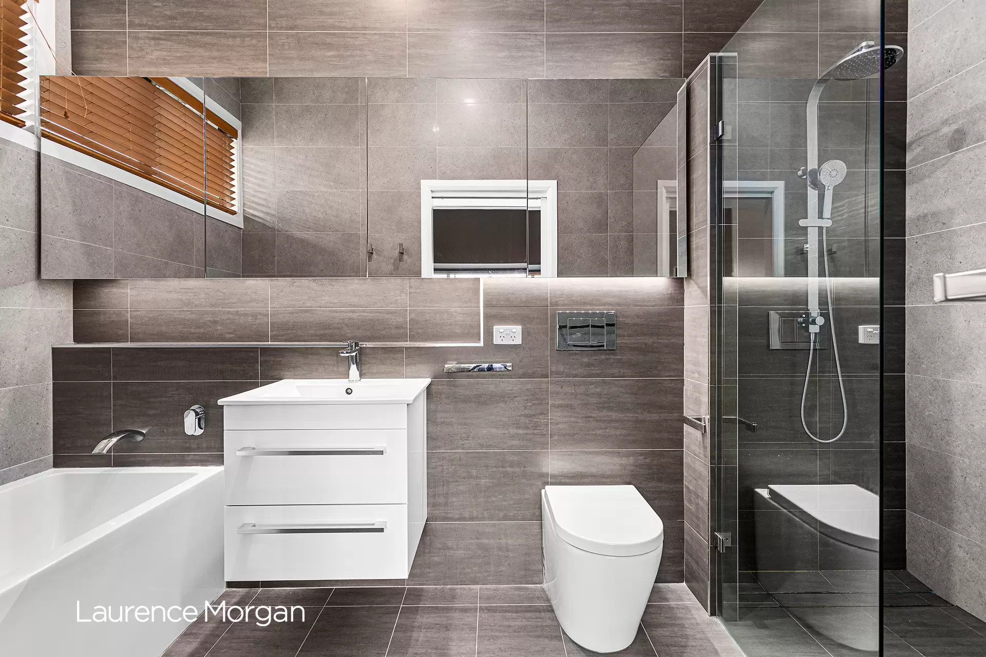 35 Hillcrest Avenue, Woonona Sold by Laurence Morgan Real Estate - image 9