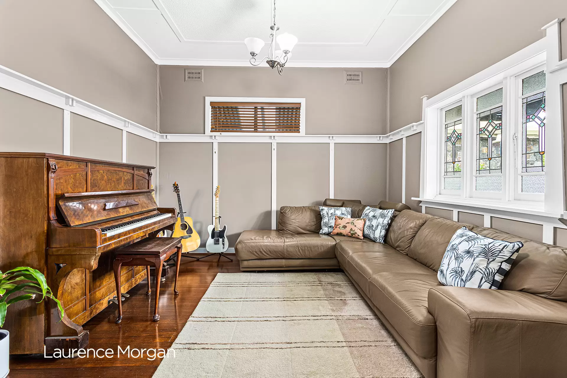 35 Hillcrest Avenue, Woonona Sold by Laurence Morgan Real Estate - image 4