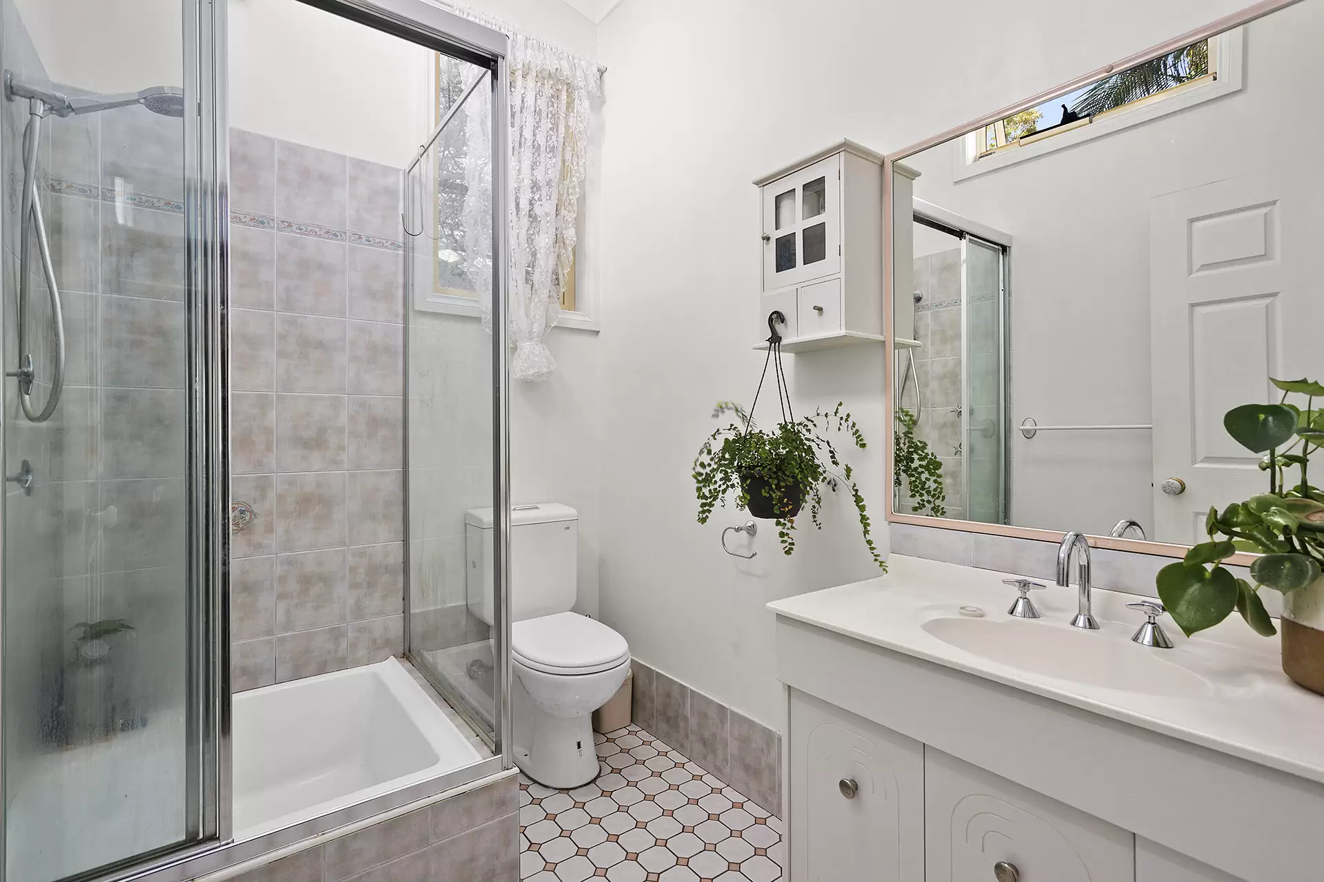 5 Sandhurst Street, Bulli Sold by Laurence Morgan Real Estate - image 12