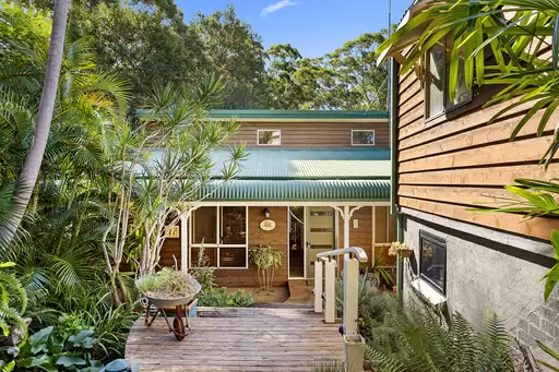 5 Sandhurst Street, Bulli Sold by Laurence Morgan Real Estate