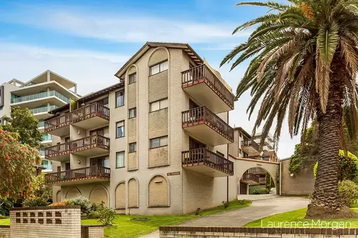 7/32 Gipps Street, Wollongong Sold by Laurence Morgan Real Estate