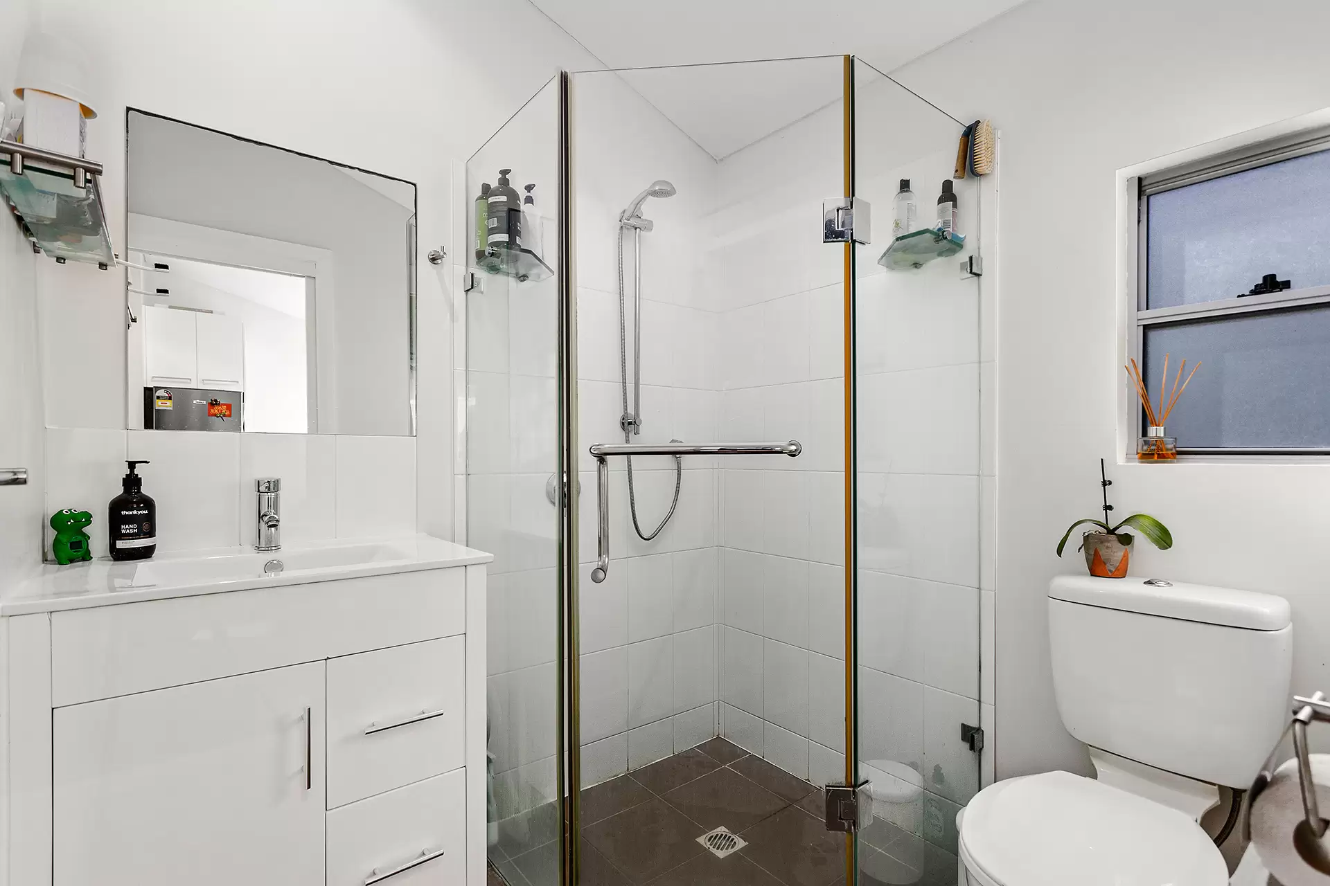13 Arthur Street, Thirroul Sold by Laurence Morgan Real Estate - image 11