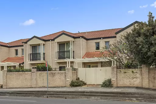 3/492-496 Princes Highway, Woonona Sold by Laurence Morgan Real Estate