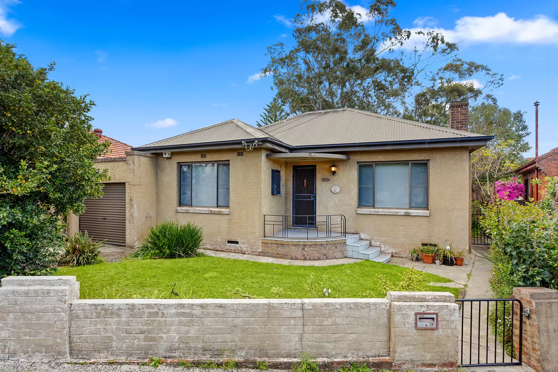 28 Ajax Avenue, North Wollongong Sold by Laurence Morgan Real Estate - image 1