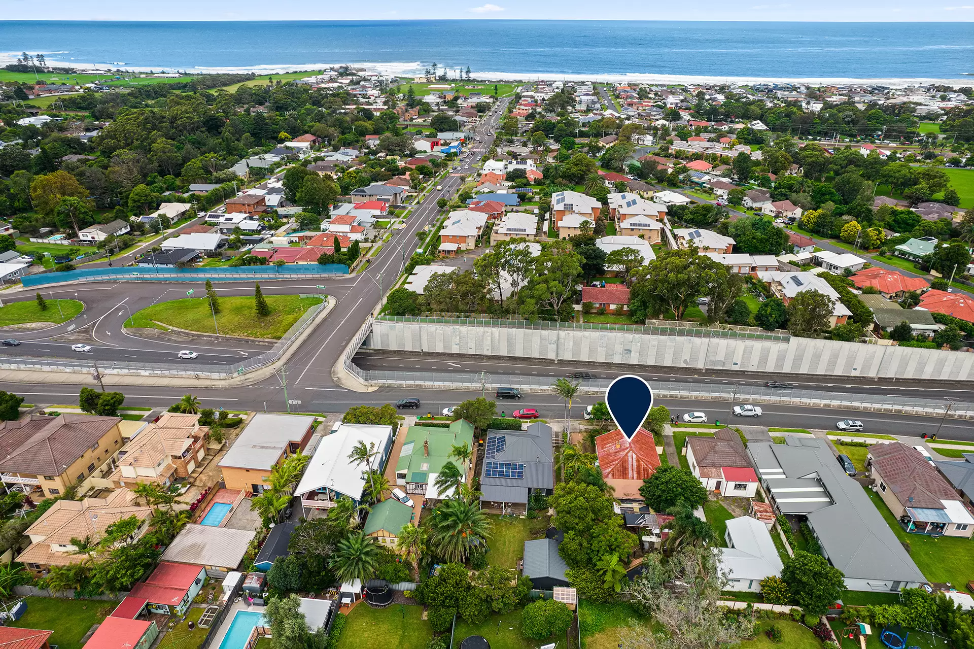 20 Mitchell Road, Woonona Sold by Laurence Morgan Real Estate - image 2