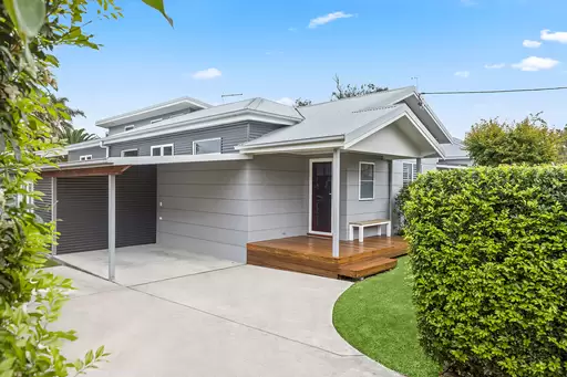 5 John Street, Woonona Sold by Laurence Morgan Real Estate