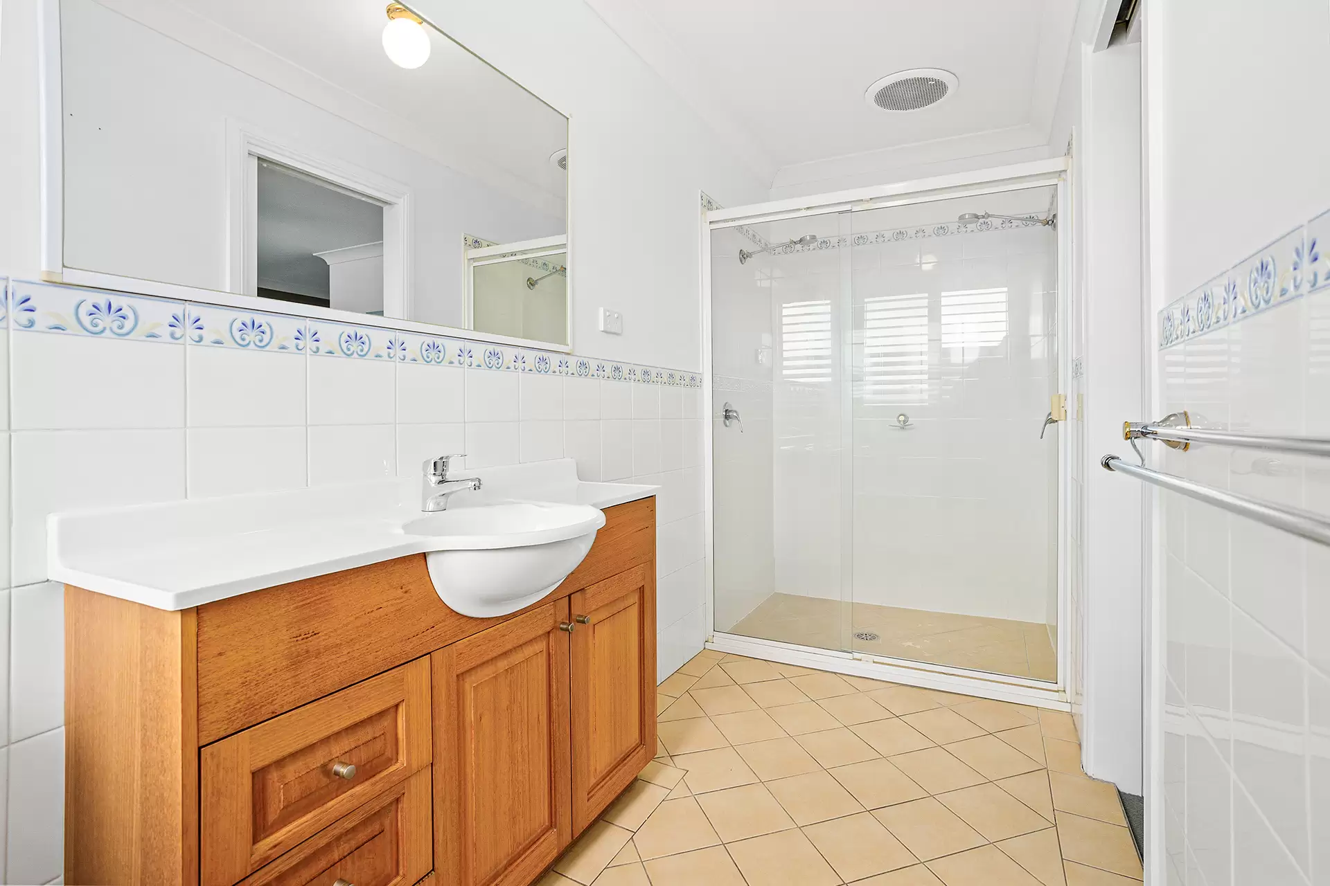 25 Murra Murra Road, Kanahooka Sold by Laurence Morgan Real Estate - image 9