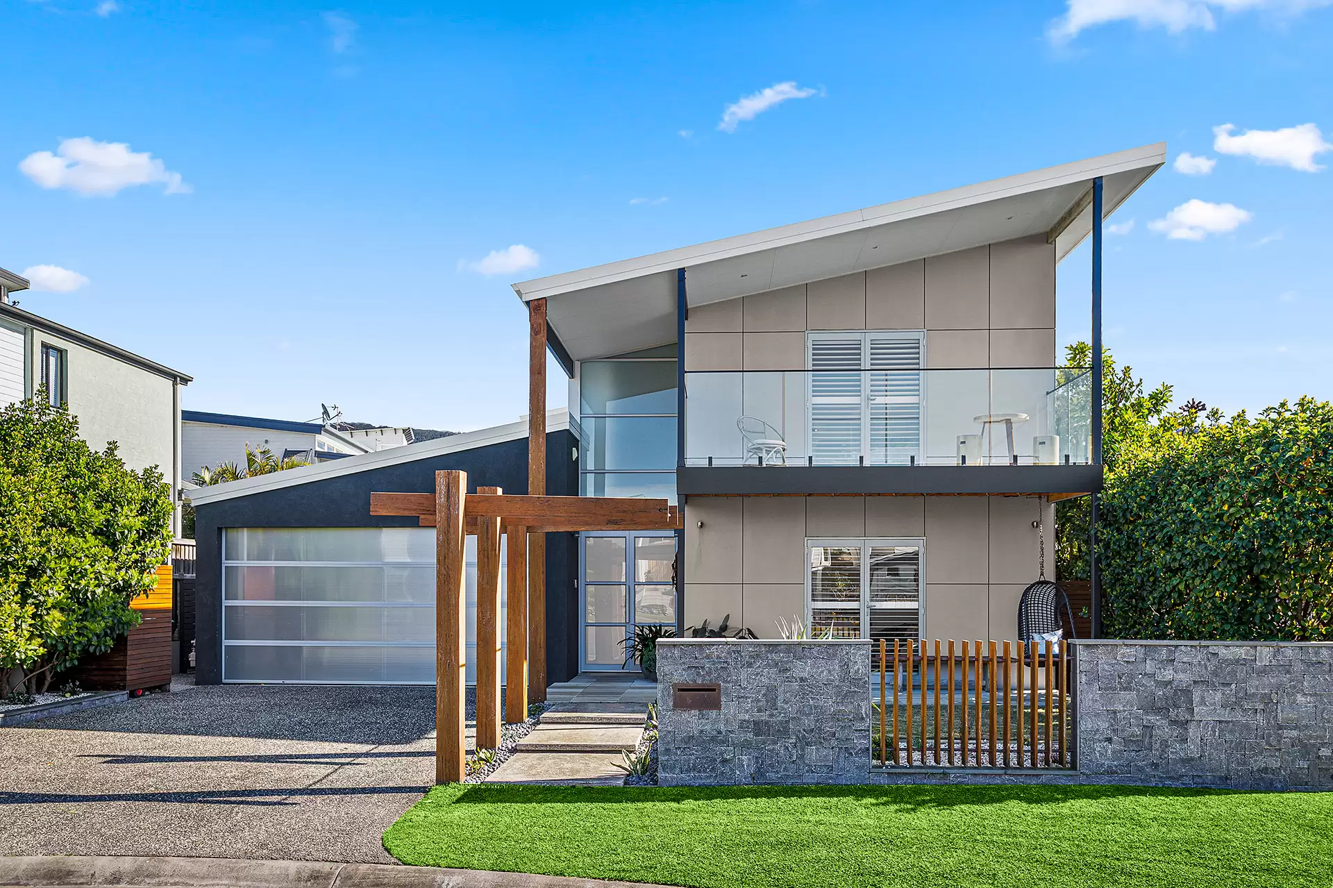8 Mundaban Close, Bulli Sold by Laurence Morgan Real Estate - image 1