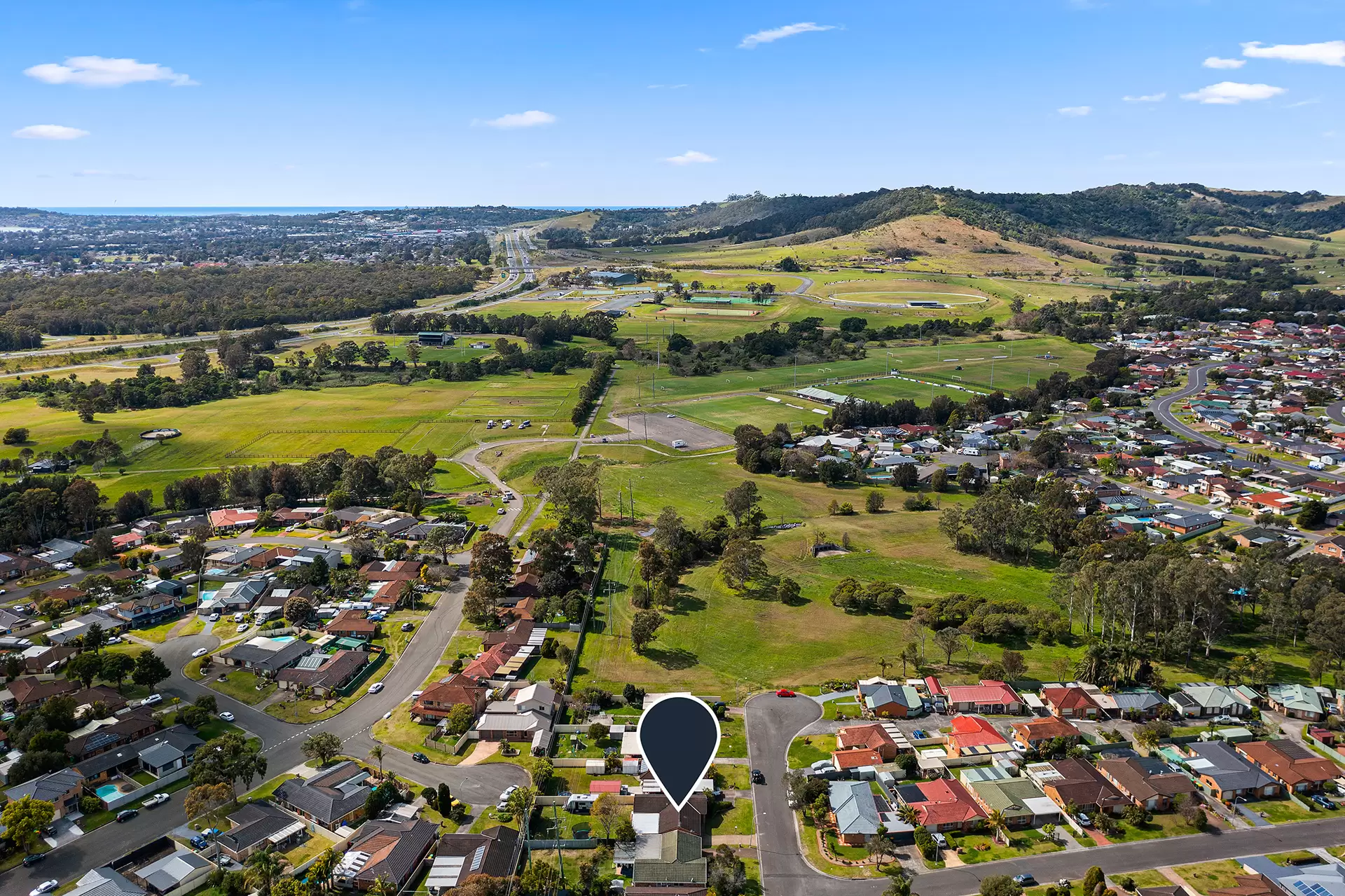 19 Smith Avenue, Albion Park Sold by Laurence Morgan Real Estate - image 8