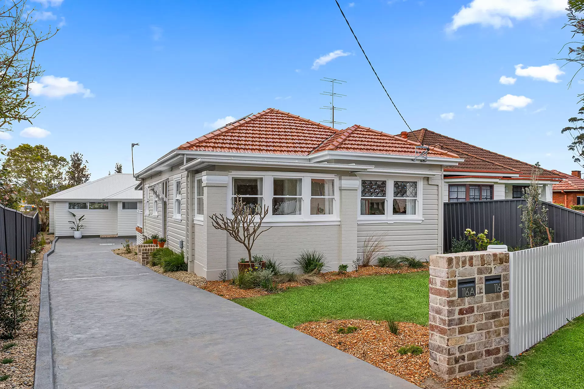 116 Farrell Road, Bulli Sold by Laurence Morgan Real Estate - image 1