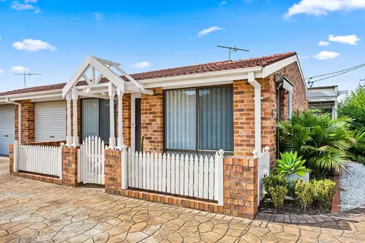 1/7 High Street, Woonona Sold by Laurence Morgan Real Estate