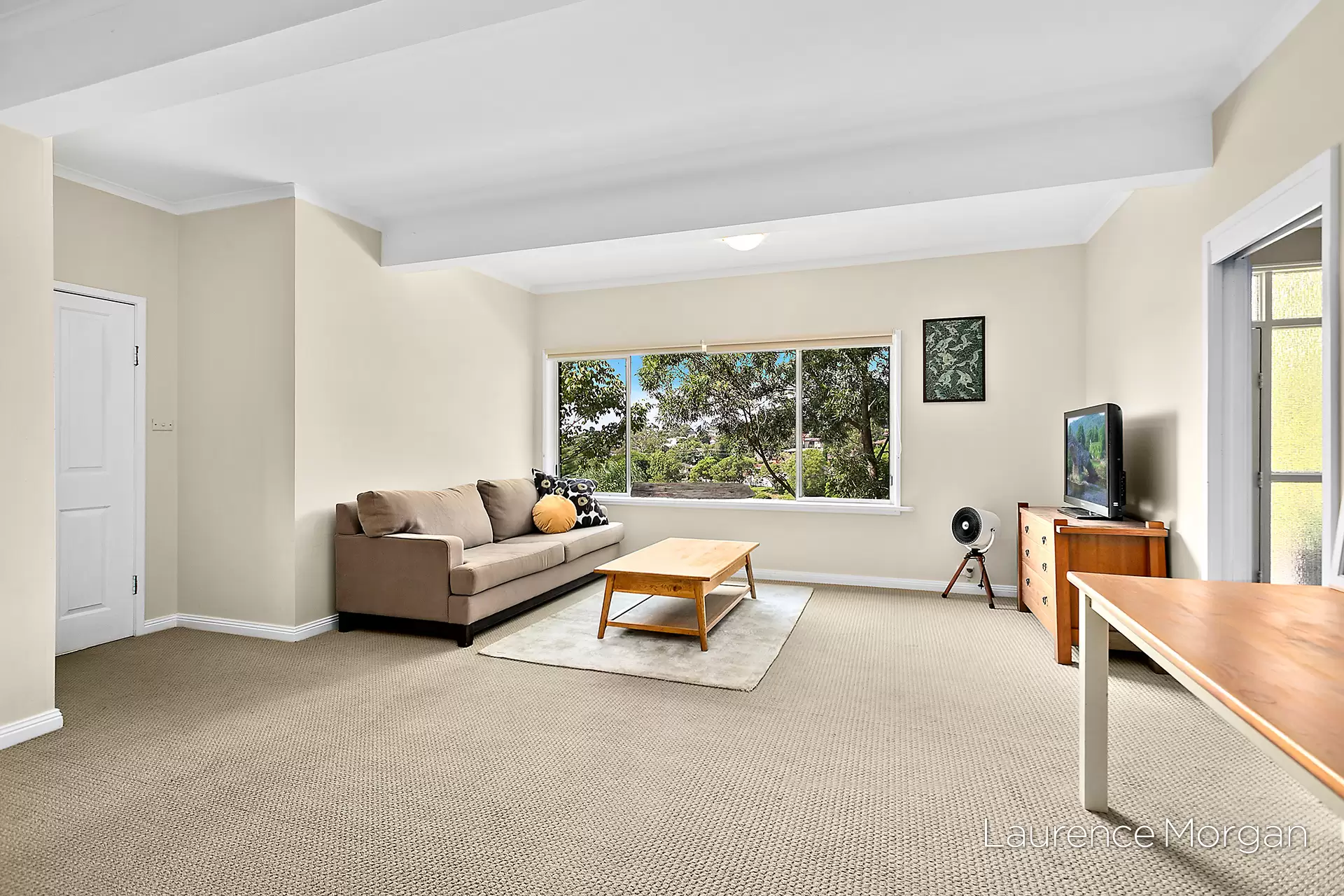 135 Koloona Avenue, Mount Keira Sold by Laurence Morgan Real Estate - image 2