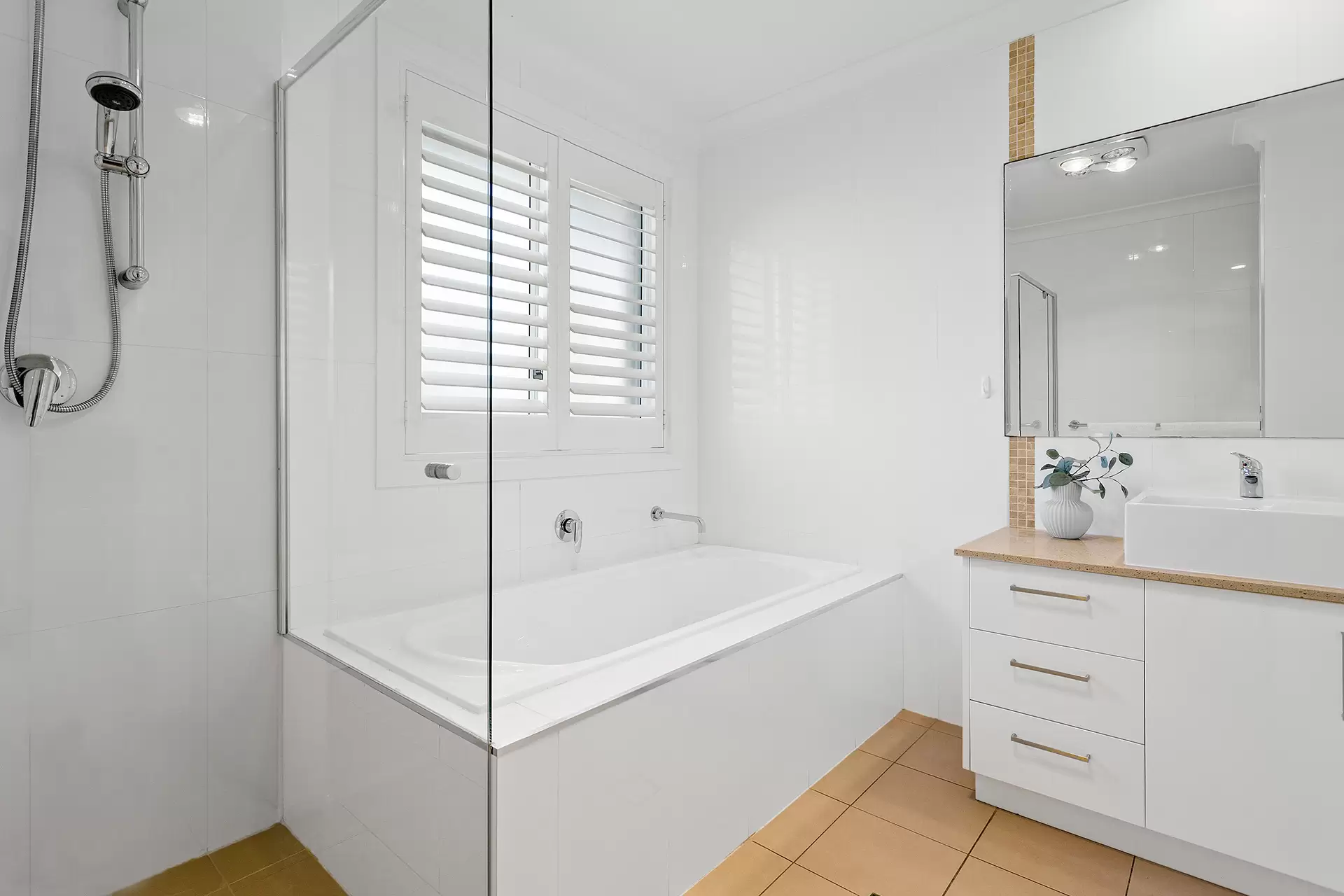 4/27a Lawrence Street, Woonona Sold by Laurence Morgan Real Estate - image 12