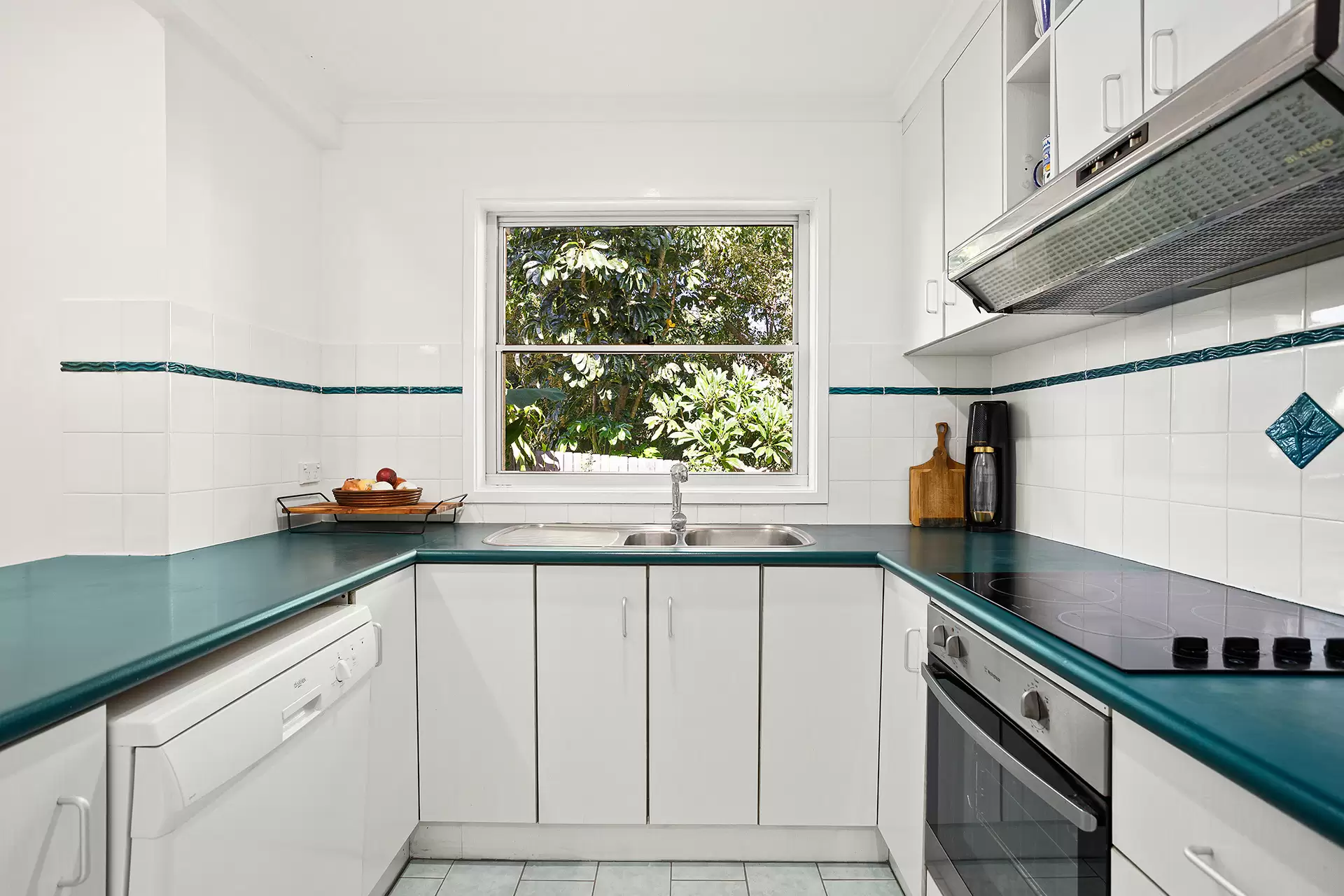 4/24 Cochrane Road, Thirroul Sold by Laurence Morgan Real Estate - image 3