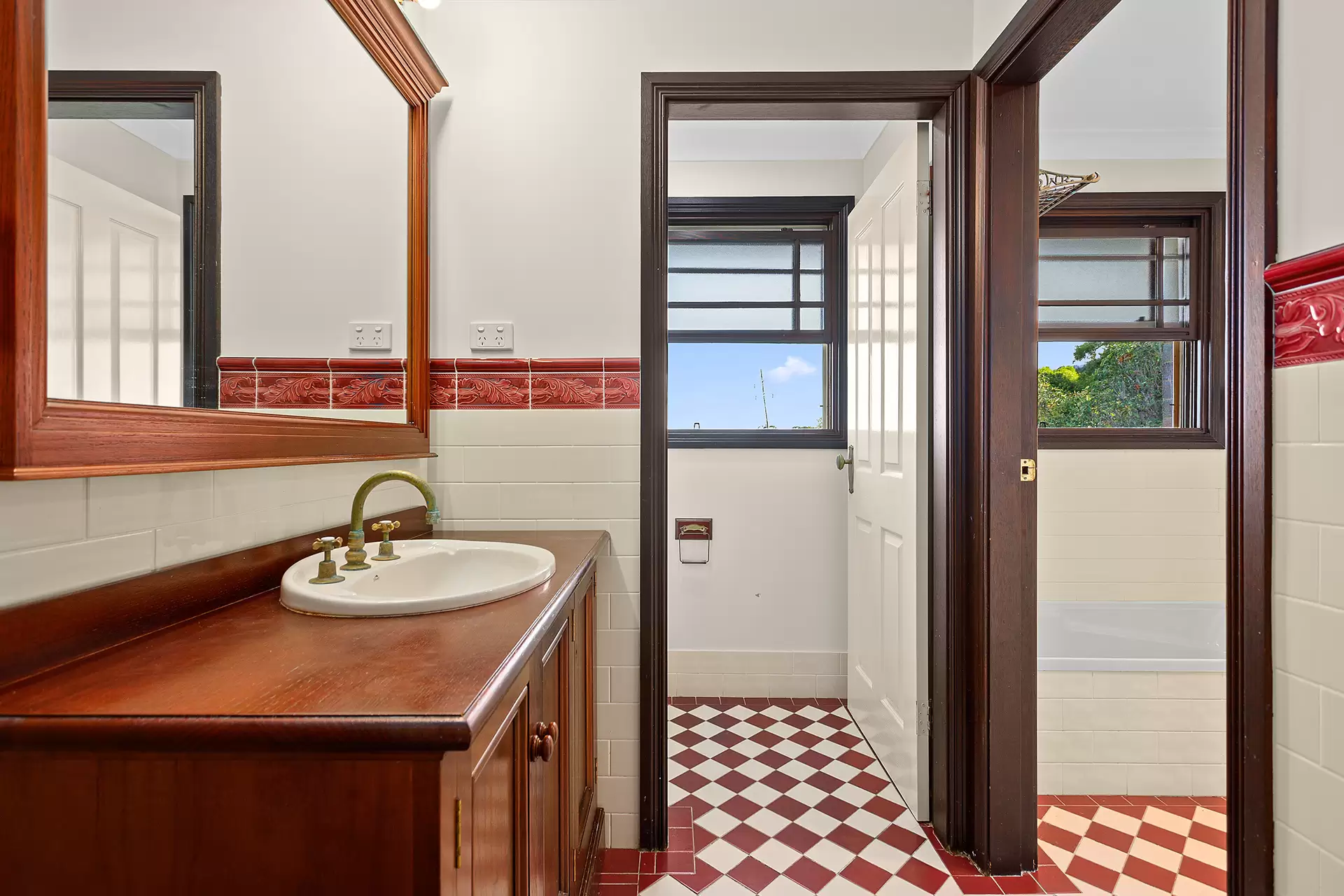 8 Bellambi Street, Tarrawanna Sold by Laurence Morgan Real Estate - image 8