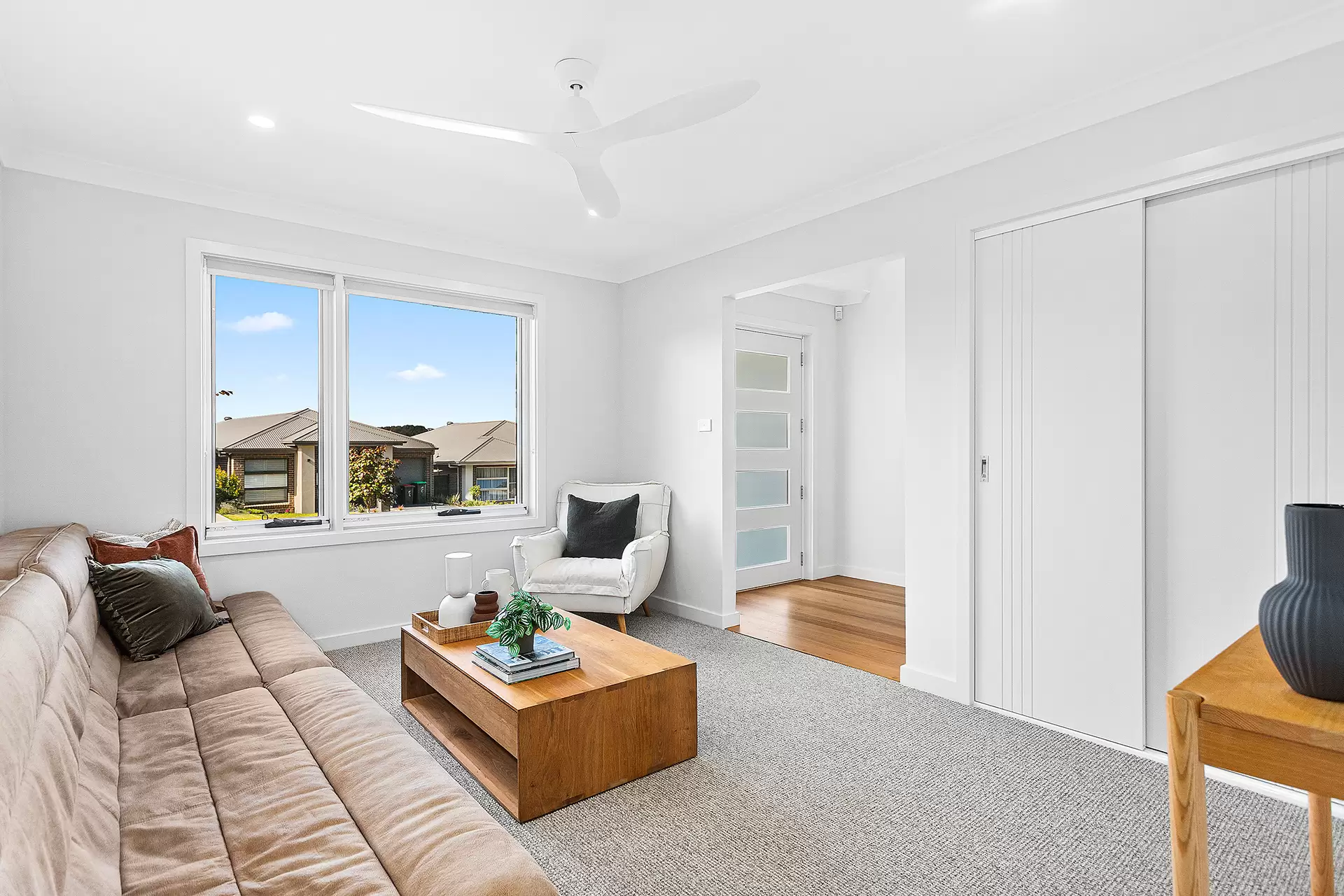 5 Flintwood Road, Calderwood Sold by Laurence Morgan Real Estate - image 9
