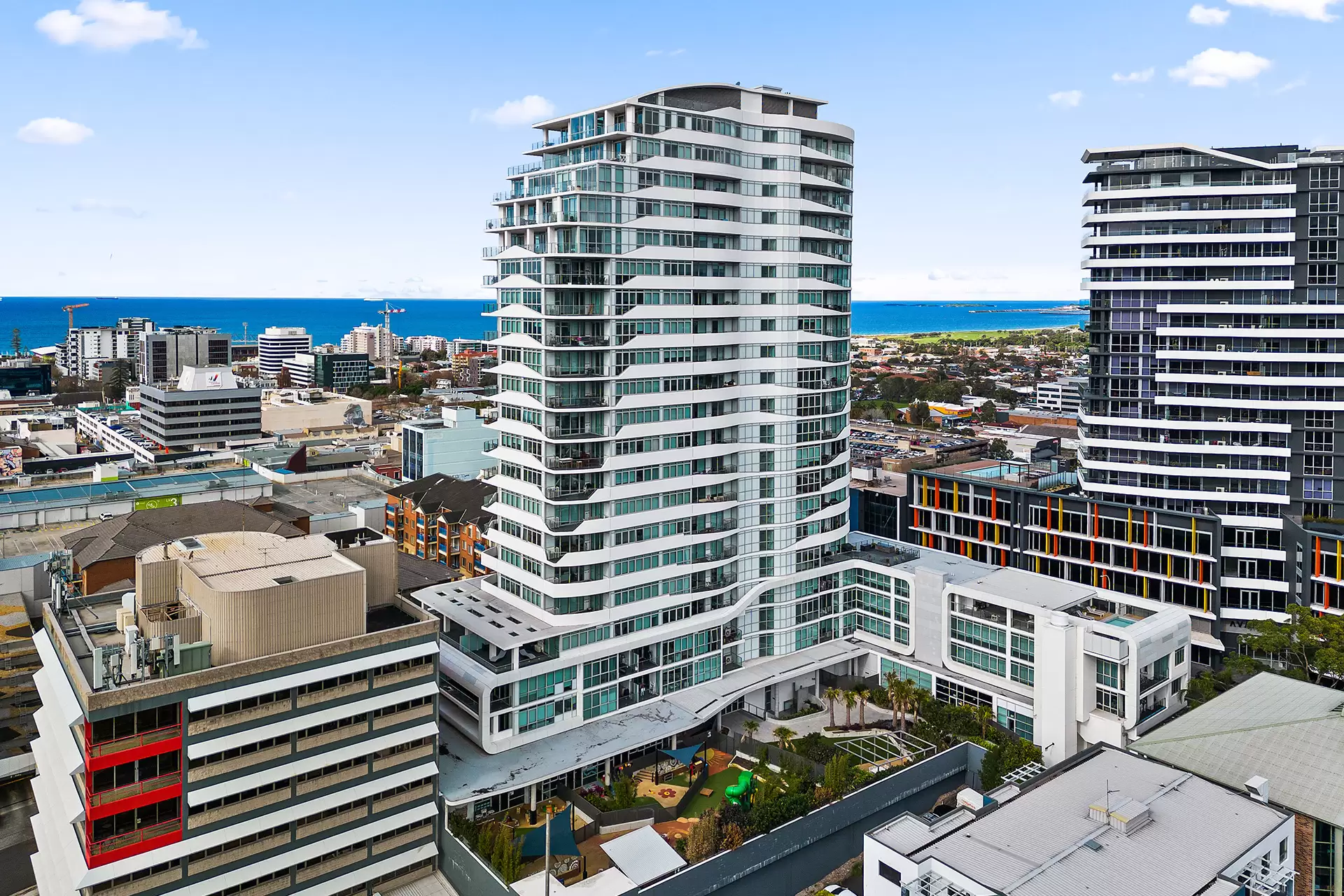 606/10-18 Regent Street, Wollongong Sold by Laurence Morgan Real Estate - image 6