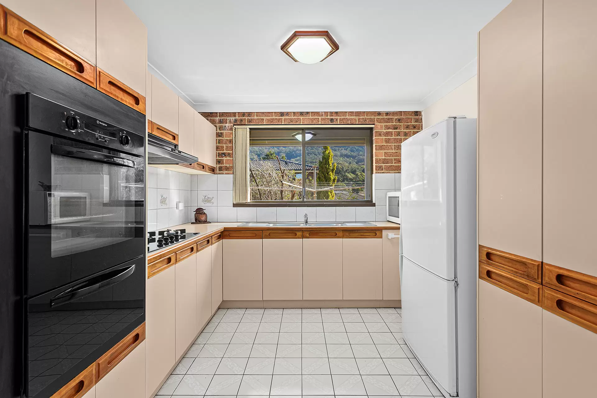 26 Duke Street, Woonona Sold by Laurence Morgan Real Estate - image 5